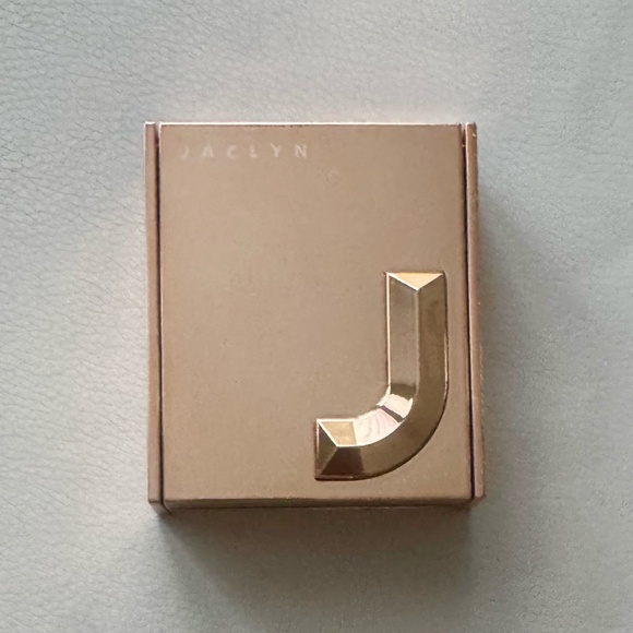 Jaclyn Cosmetics "Go For Gold" highlighter - Picture 3 of 6